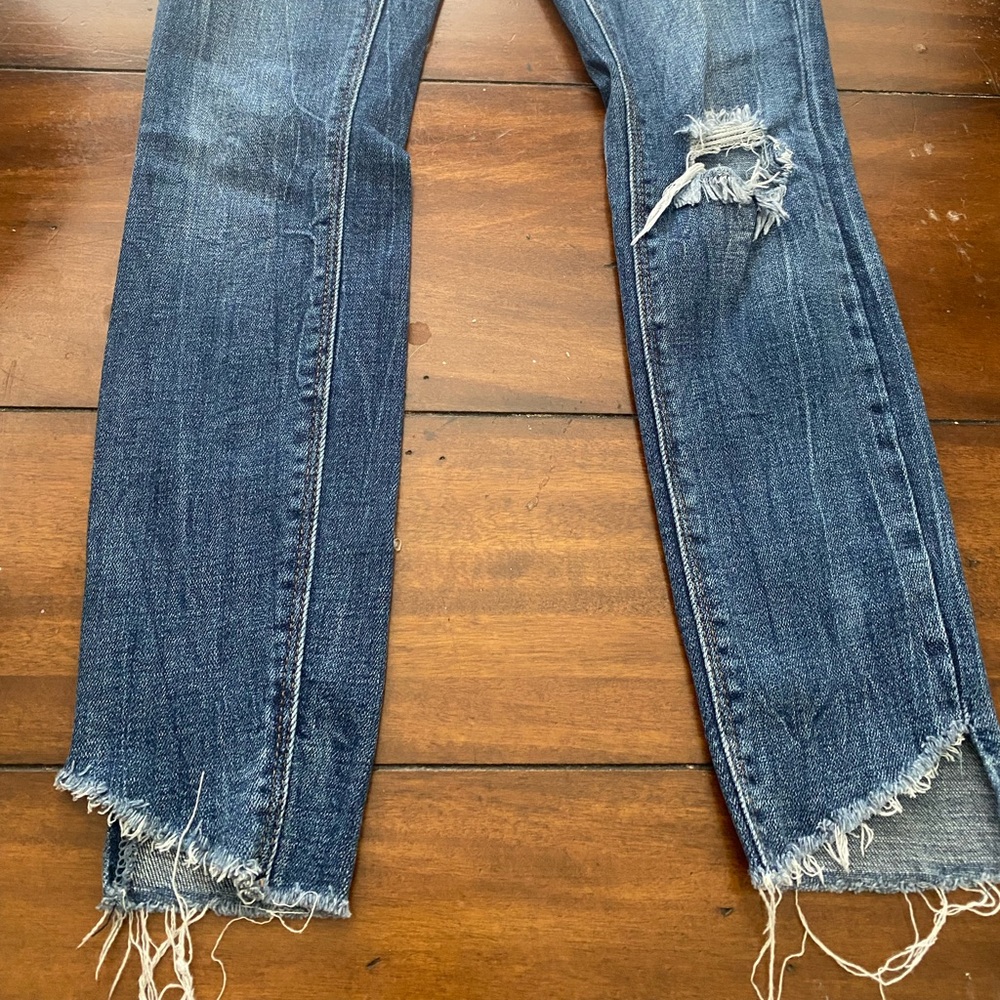 Women’s size 25 Unpublished jeans. EUC.